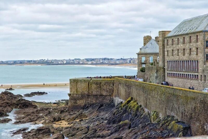 normandy-mont-saint-michel-and-saint-malo-private-shuttle