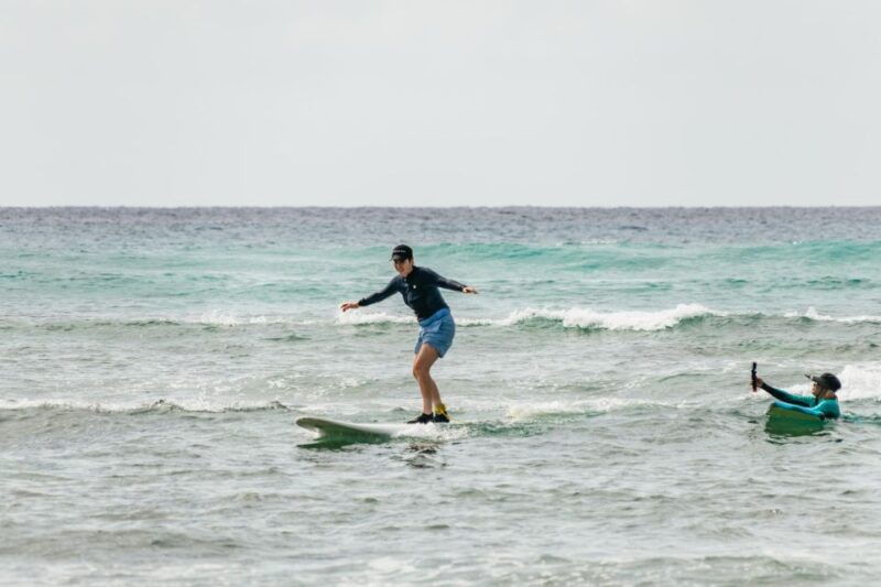 oahu-beginner-friendly-waikiki-beach-surfing-lesson