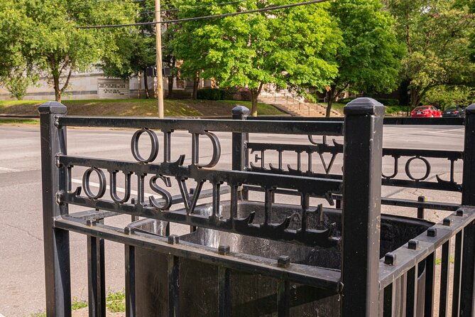 old-louisvilles-famous-ghosts-smartphone-guided-walking-tour