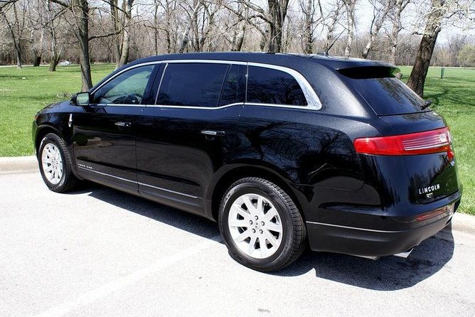 one-way-private-meet-and-greet-midway-airport-transfer-by-sedan