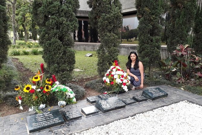 pablo-escobar-godfather-tour-including-la-catedral-jail-in-medellin