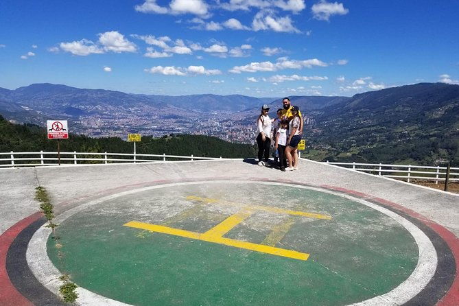 pablo-escobar-tour-group-traveler
