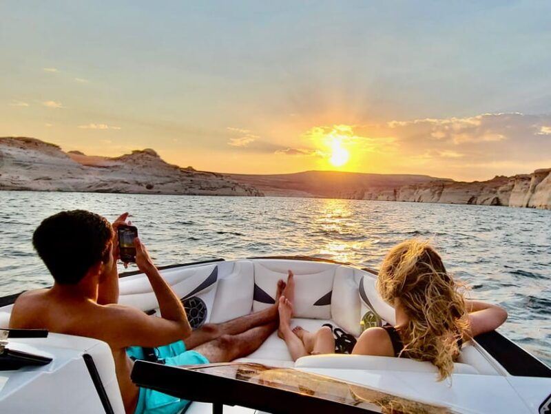 page-antelope-canyon-boat-tour-with-lake-powell-glen-dam