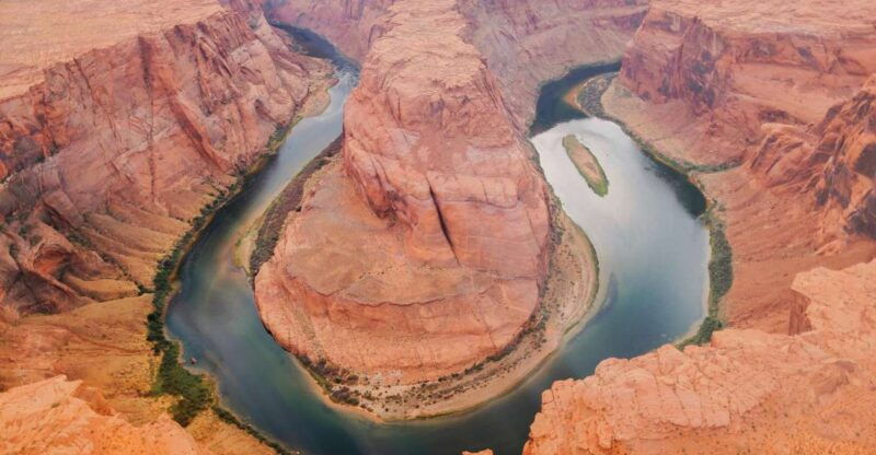 page-horseshoe-bend-helicopter-flight