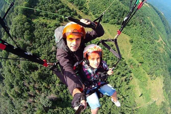 paragliding-tandem-flight-from-bunloc-brasov
