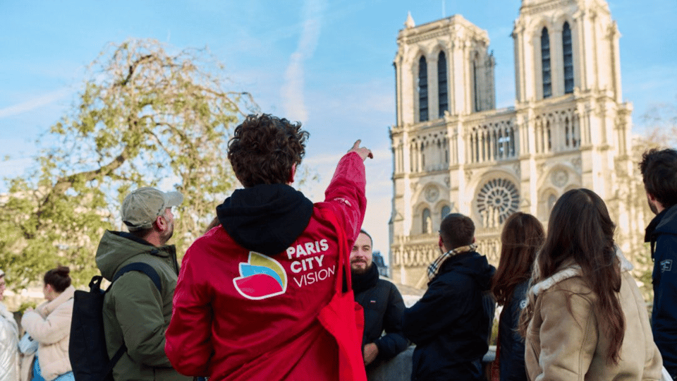 paris-notre-dame-cathedral-guided-tour-of-the-neighborhood