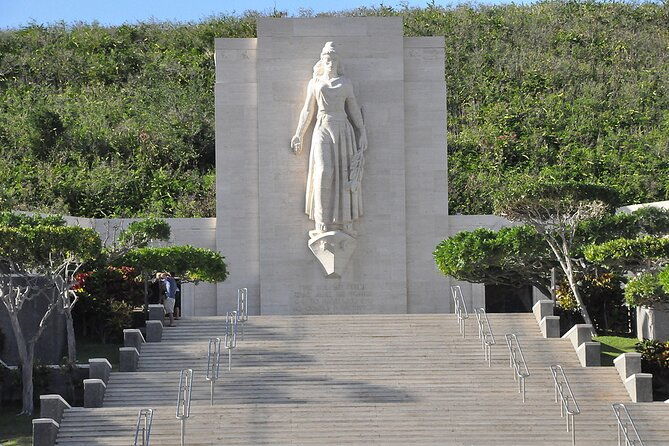 pearl-harbor-visitor-center-and-oahu-grand-circle-island-tour