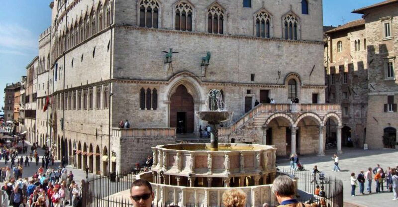 perugia-city-private-walking-tour-and-food-tasting
