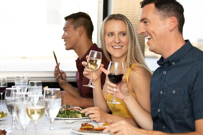 philadelphia-2-hour-brunch-cruise-on-the-delaware-river