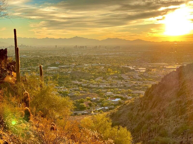 phoenix-epic-camelback-mountain-guided-hike-ascend-peak