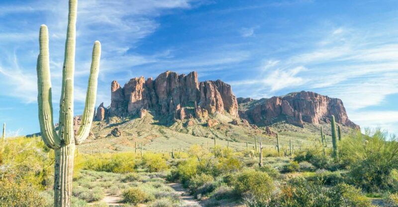 phoenix-scottsdale-apache-trail-tour-canyon-lake-cruise