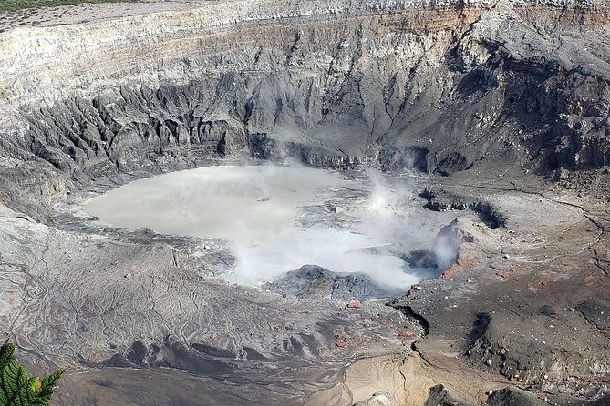 poas-volcano-national-park-half-day-private-tour