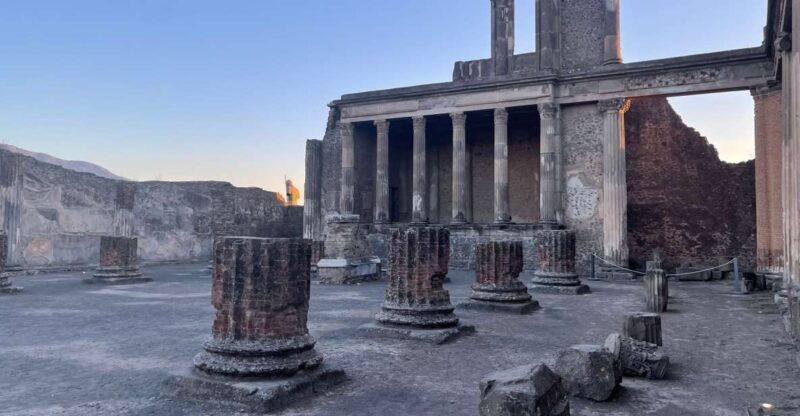 pompeii-guided-tour-with-skip-the-line-entry-3