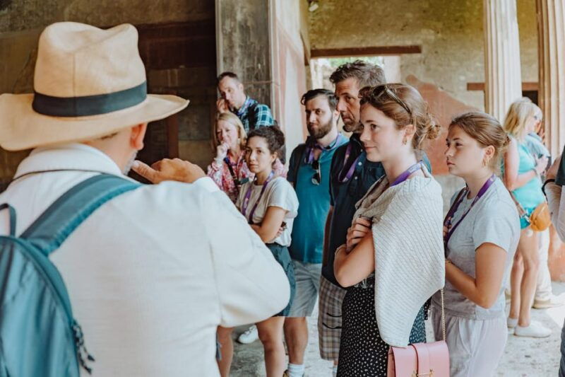 pompeii-small-group-tour-with-an-archaeologist-for-15-people