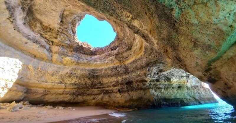 portimao-private-boat-trip-to-benagil-caves