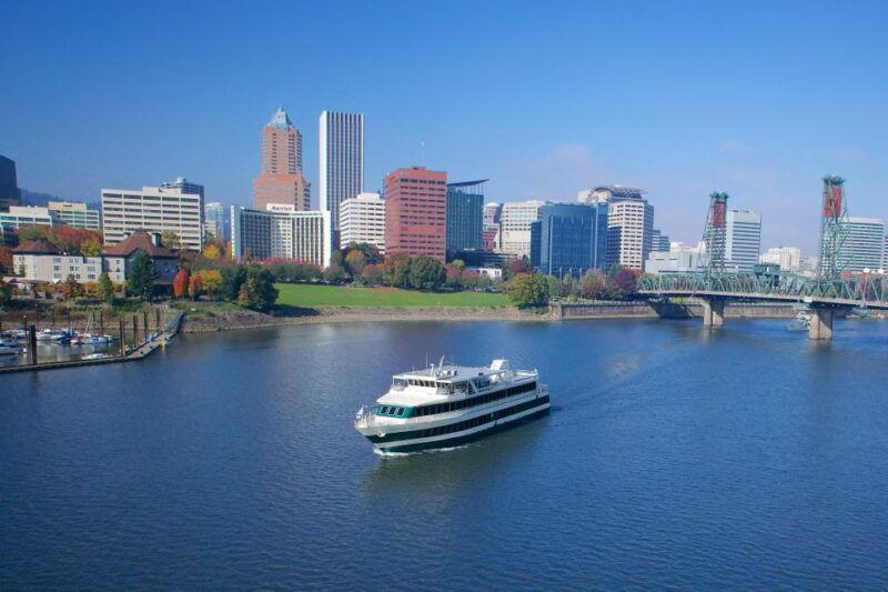 portland-happy-hour-sightseeing-cruise