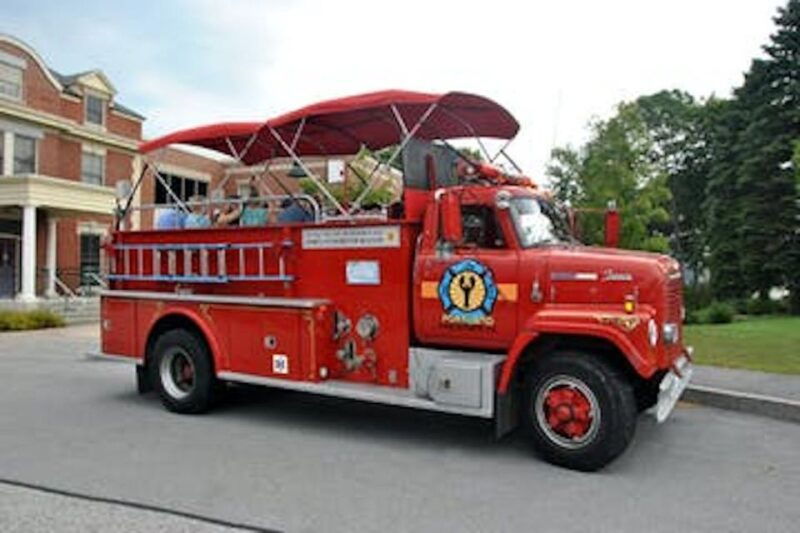 portland-maine-tour-in-vintage-fire-engine