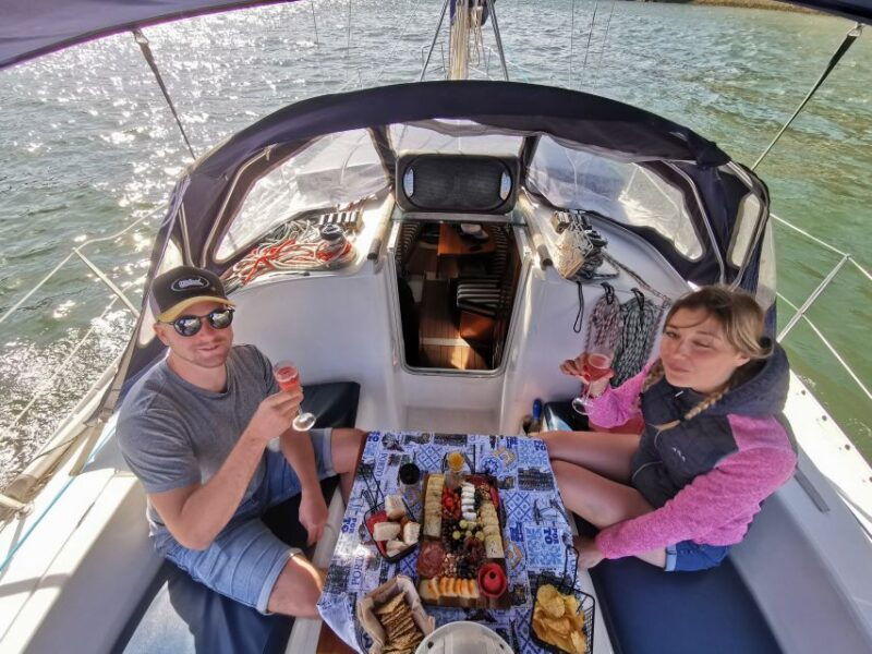 porto-private-sailboat-trip-with-wine-tasting-charcuterie