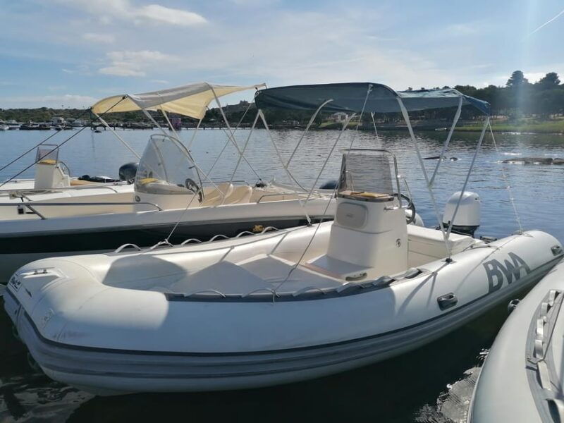 porto-rotondo-drive-your-boat-no-licence-needed-2