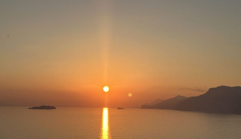 positano-sunset-group-cruise-with-prosecco-amalfi-coast