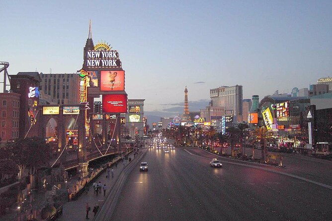 private-3-hour-walking-tour-of-the-las-vegas-strip-with-licensed-tour-guide