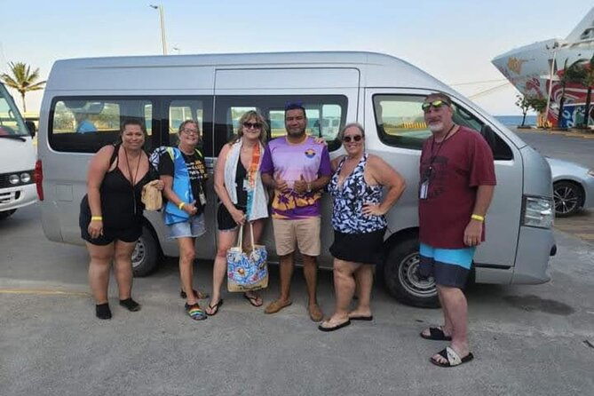 private-adventure-wildlife-snorkeling-west-bay-beach