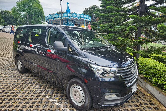 private-airport-transfer-to-san-salvador-or-el-tunco-in-a-van