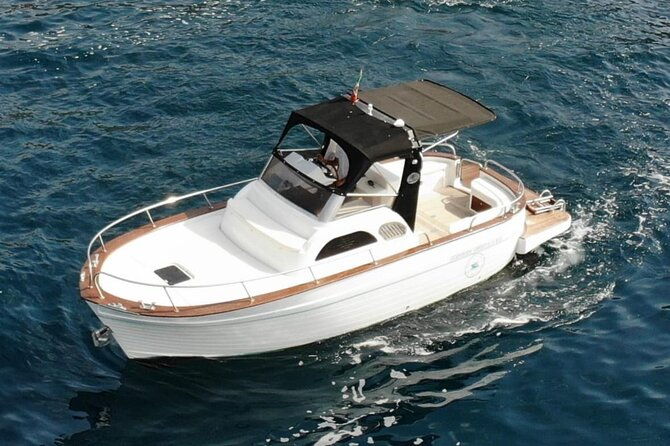 private-boat-tour-of-capri-and-positano-from-sorrento-2