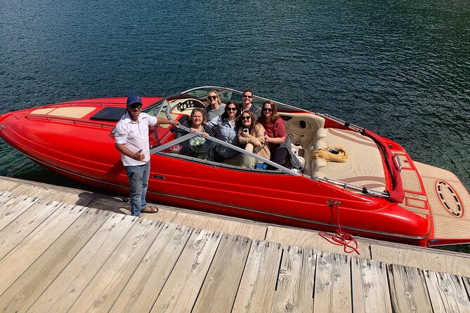 private-boat-tour-with-lunch-on-the-lake