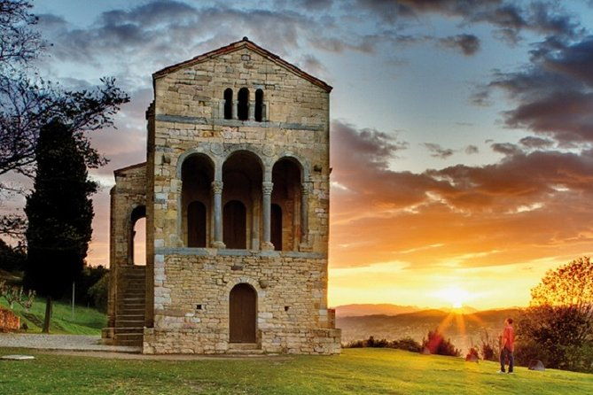 private-cultural-tour-of-oviedo-with-pickup