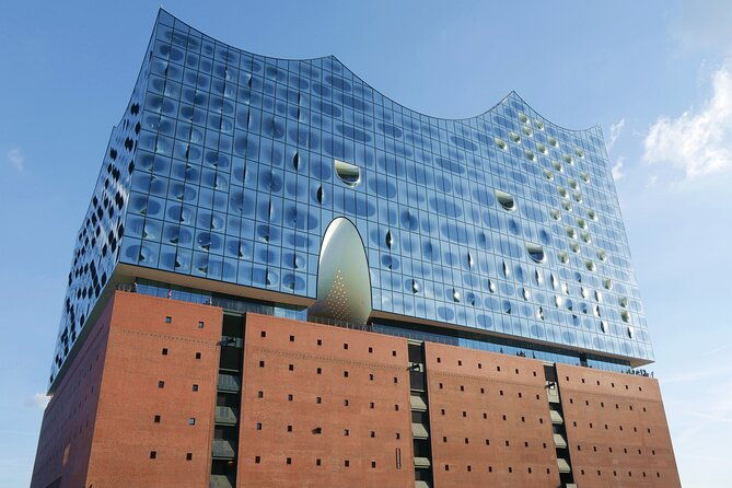 private-elphi-plaza-guided-tour