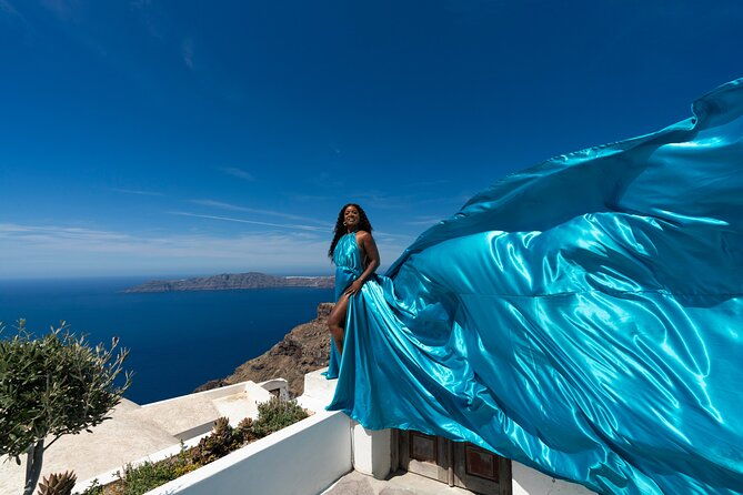 private-flying-dress-photoshoot-in-santorini-2
