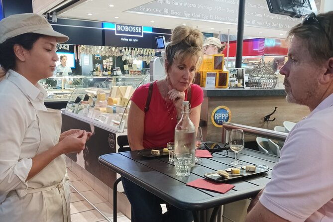 private-gourmet-walking-tour-of-lyon-and-les-halles-paul-bocuse