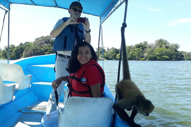 private-granadaapoyo-lagoon-and-masaya-volcano-tour