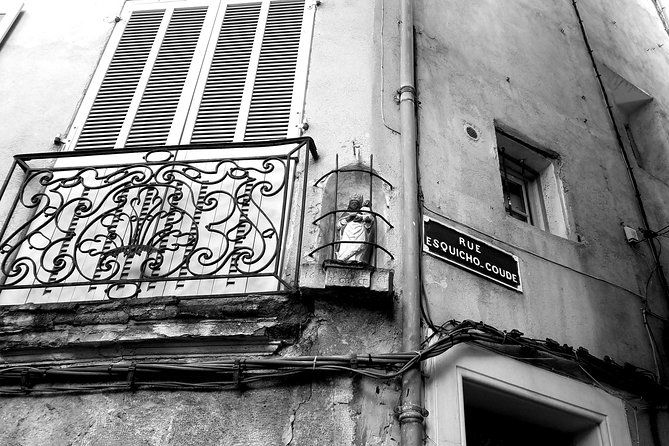 private-guided-tour-aix-en-provence-the-streets-are-told