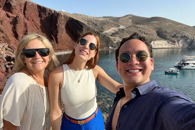 private-guided-tour-around-santorini-with-uncrowded-sunset