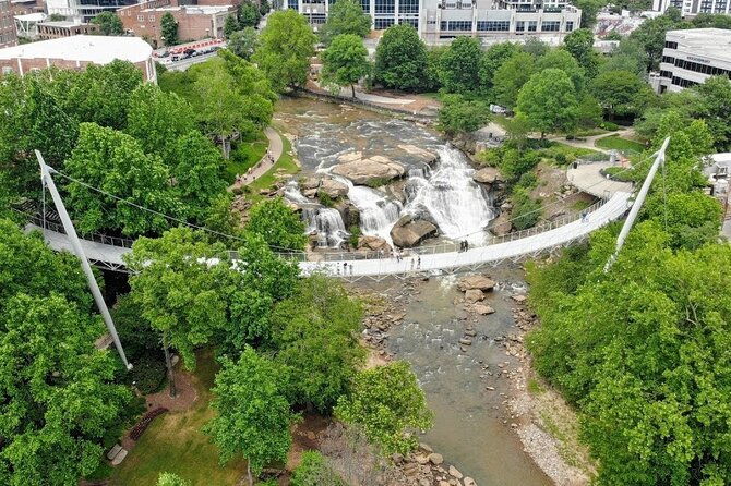 private-helicopter-tour-from-greenville-lake-to-mountain