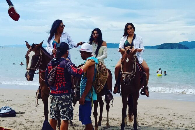 private-horseback-tour-in-playa-conchal