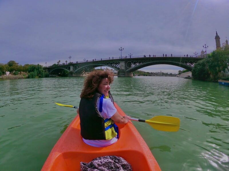 private-kayak-tour-historic-seville-triana-and-cartuja