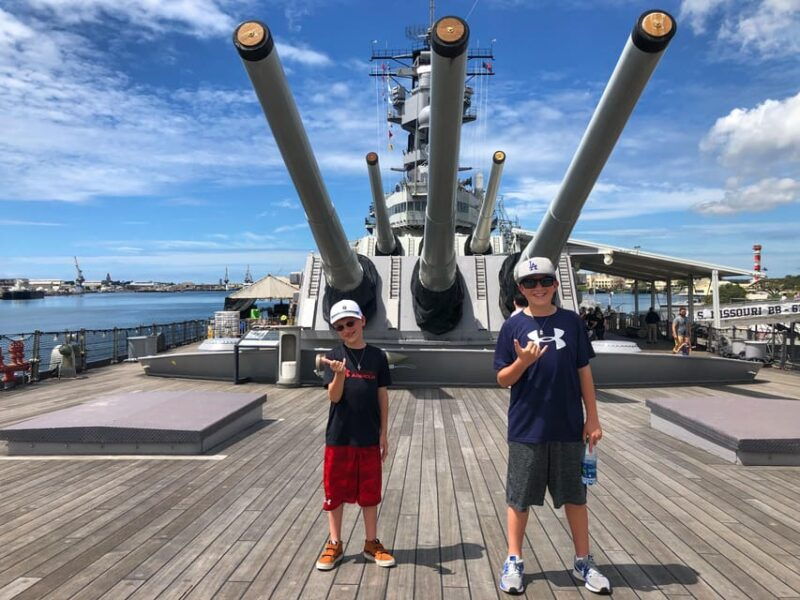 private-pearl-harbor-uss-arizona-and-uss-missouri-4
