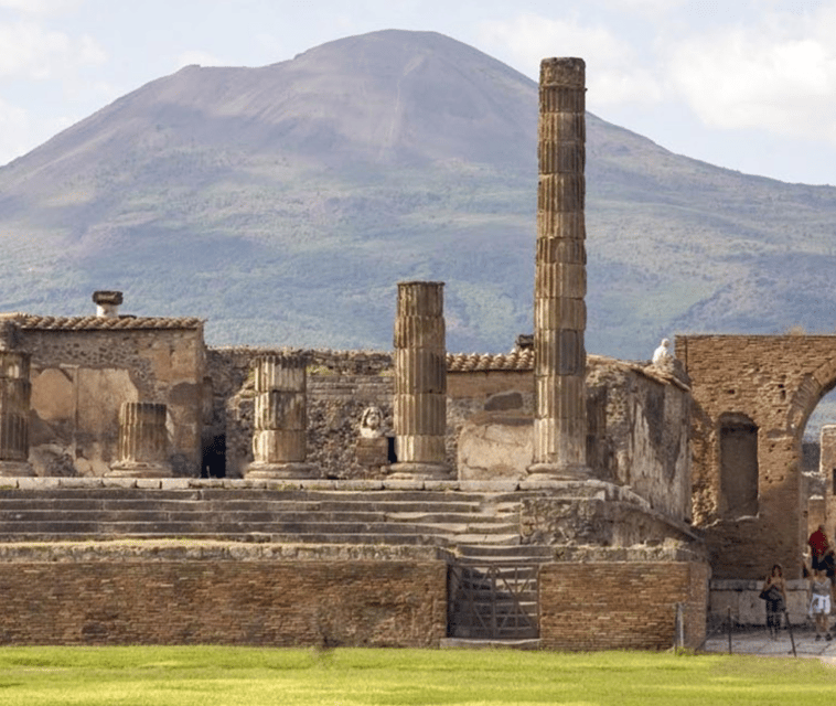 private-pompeii-and-vesuvius-tour-with-driver