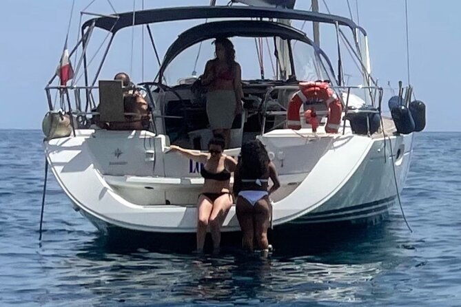 private-sailing-boat-experience-with-lunch-and-drink-in-palermo