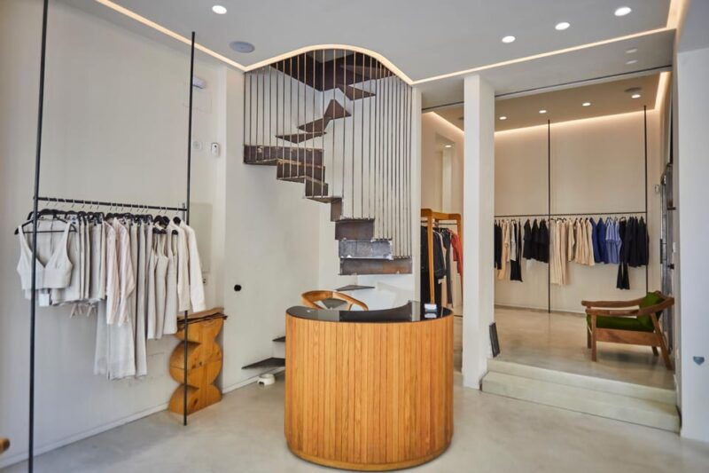 private-shopping-tour-with-our-stylist-at-walkers-appeal