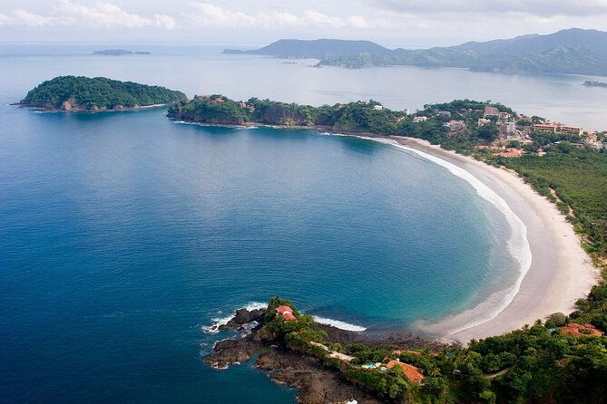 private-shuttle-from-liberia-airport-to-w-costa-rica-reserva-conchal