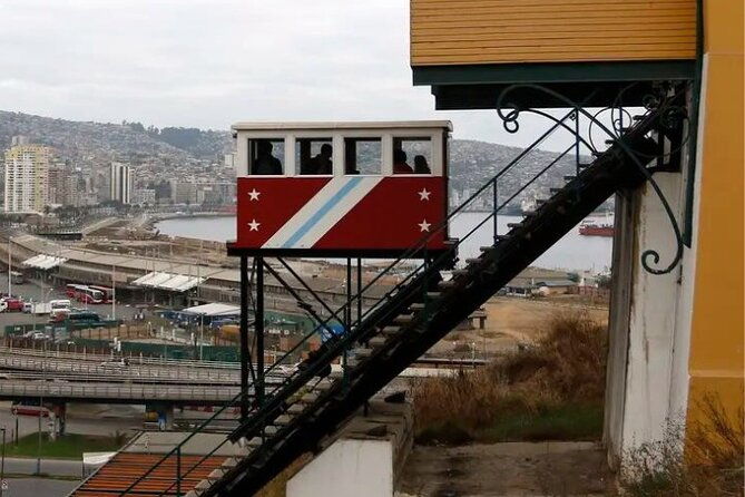 private-sightseeing-city-tour-in-valparaiso-and-vina-del-mar