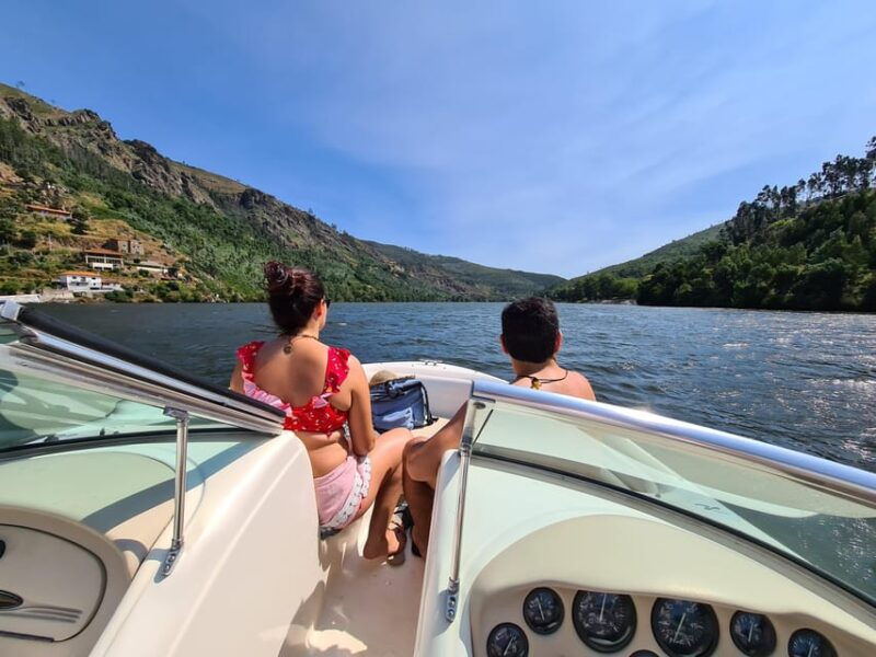 private-speedboat-trip-on-the-douro
