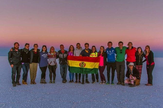 private-sunset-and-starlight-tour-in-uyuni-salt-flats