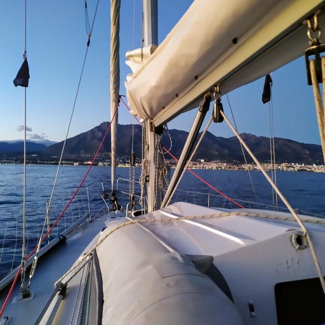 private-sunset-sailing-trip