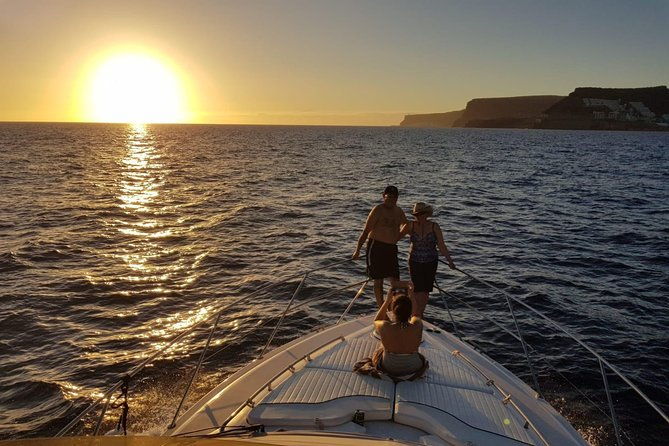 private-sunset-trip-3-hours-boat-keeper-uno