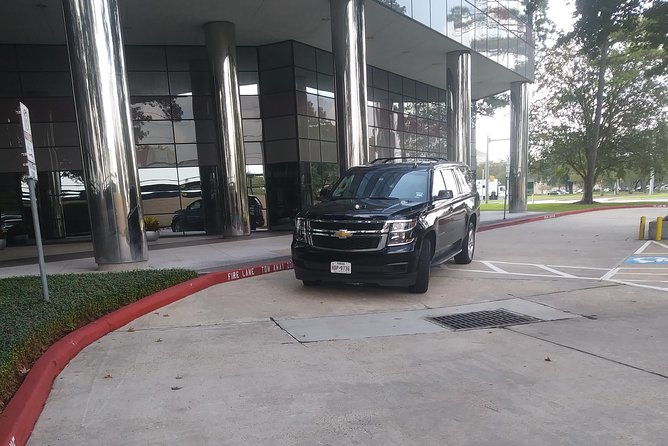 private-suv-shuttle-galveston-to-houston-iah-airport-for-6-adults